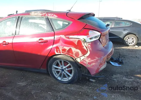 2016 Ford Focus Se z USA, uszkodzony, nr VIN 1FADP3K26GL293043